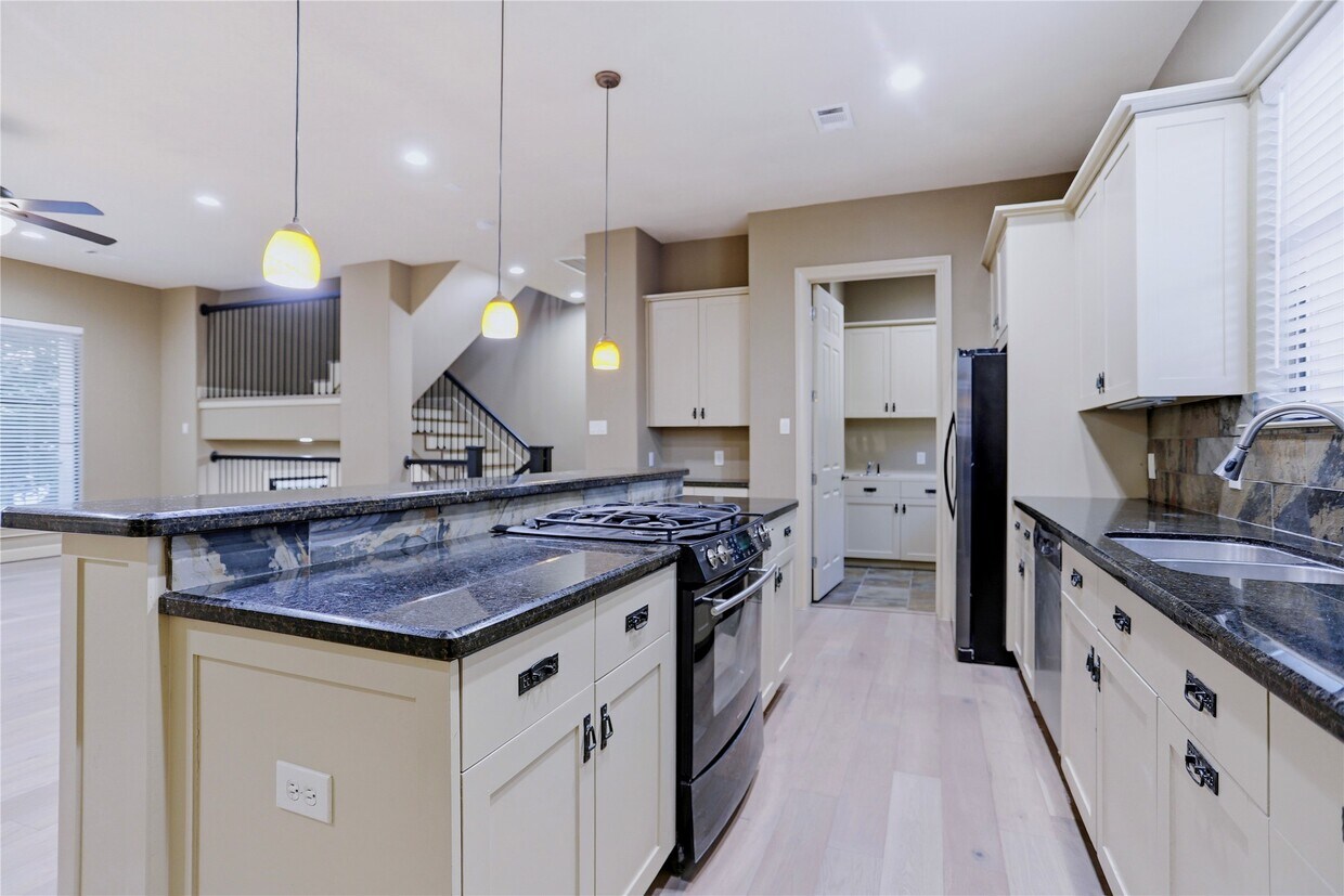 Foto del edificio - 1603 W 14th St