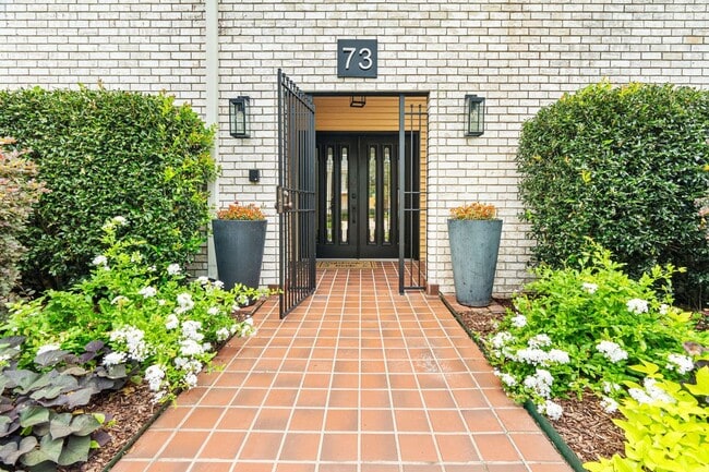 Building Photo - 73 Doescher Dr