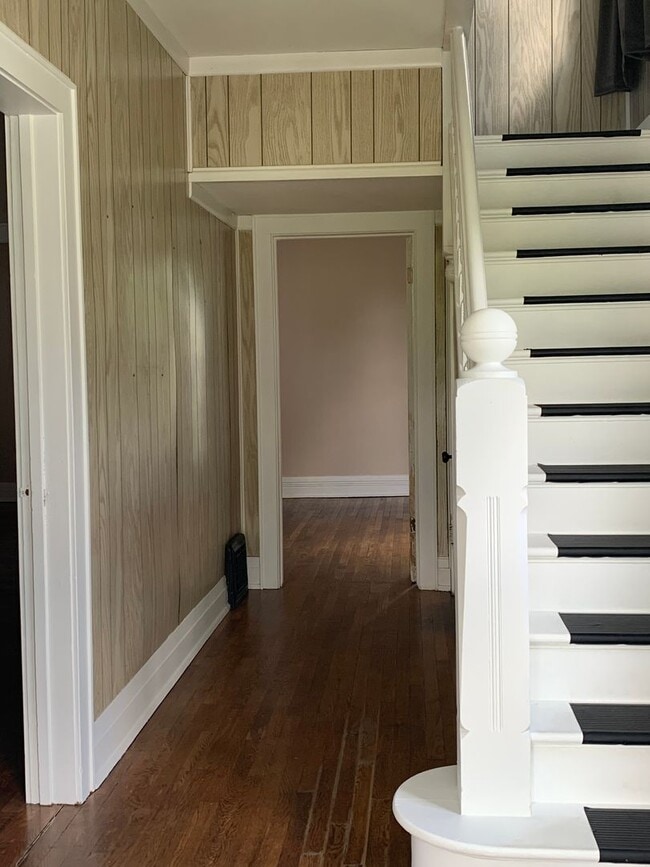 Foto del edificio - Large 4 bedroom student housing