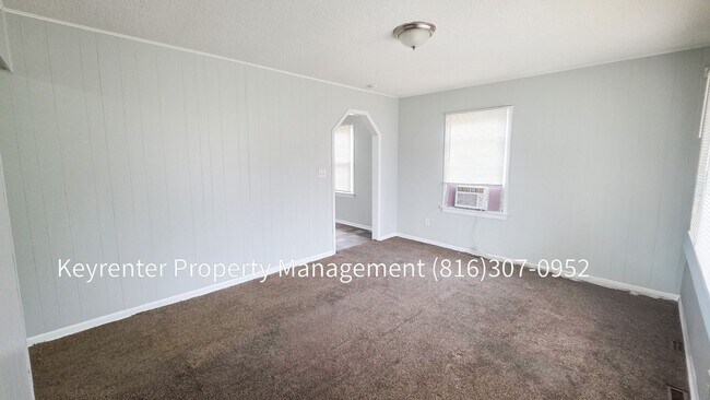 Foto del edificio - 3 Bed 1 Bath ready to rent!