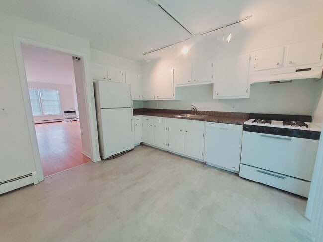 Foto del edificio - 15 Elmwood St