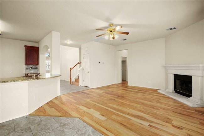 Building Photo - 309 Lone Star Blvd