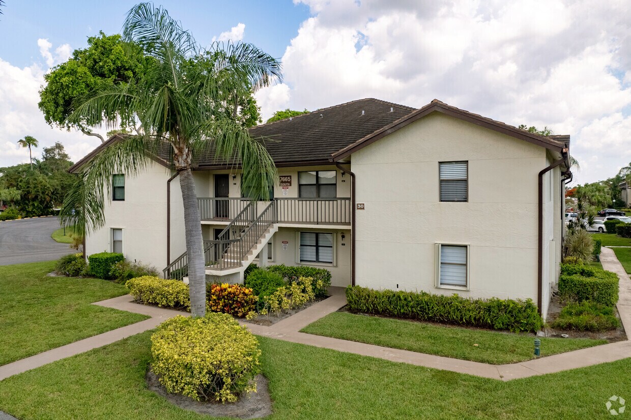 Lucerna Pointe Siete Condominios - Lucerne Pointe Seven Condominiums