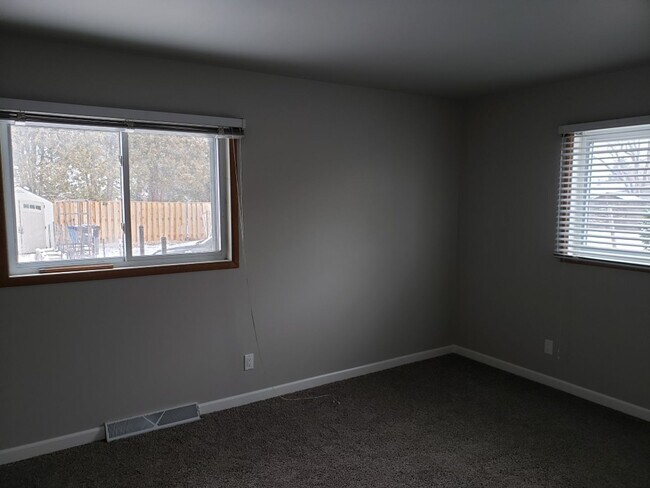 Foto del edificio - Newly renovated duplex in Middleton!