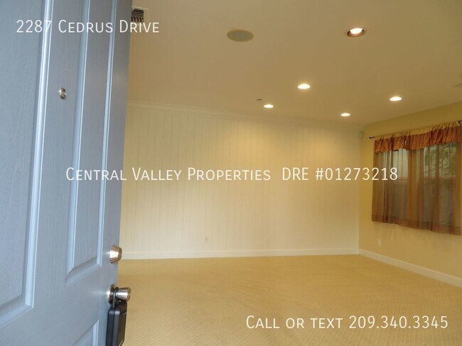 Building Photo - 2287 Cedrus Dr