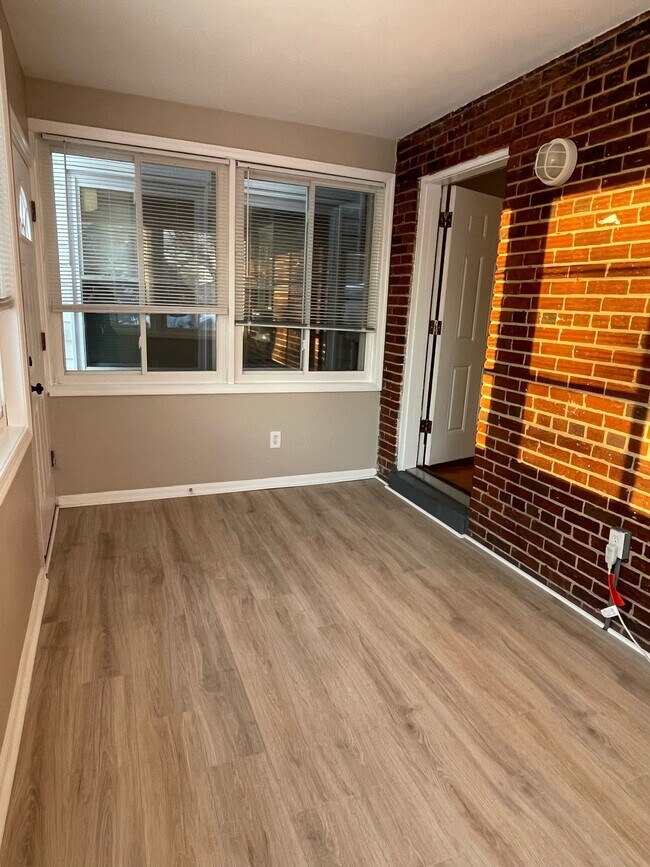 Photo - 3334 10th Pl SE House