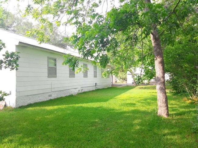 Foto del edificio - Lake Dunlap Mobile Home Park