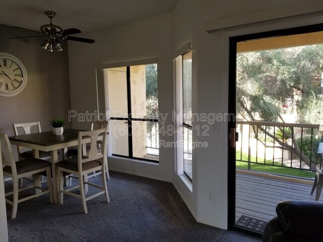 Foto del edificio - 9711 E Mountain View Rd