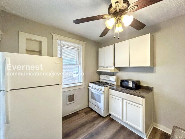 Foto del edificio - 180 Clark Pl