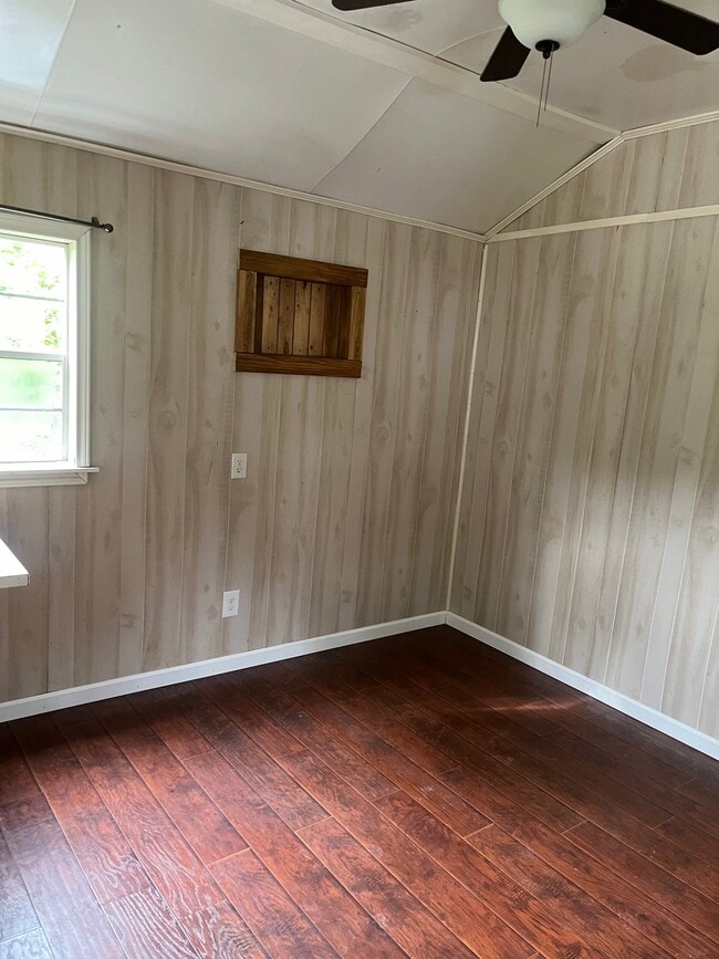 Foto del edificio - 2138 Richardson Rd