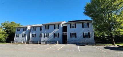 Building Photo - 5 Lexington Hills Rd