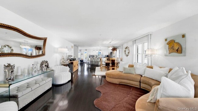 Building Photo - 27 Woodside Ave