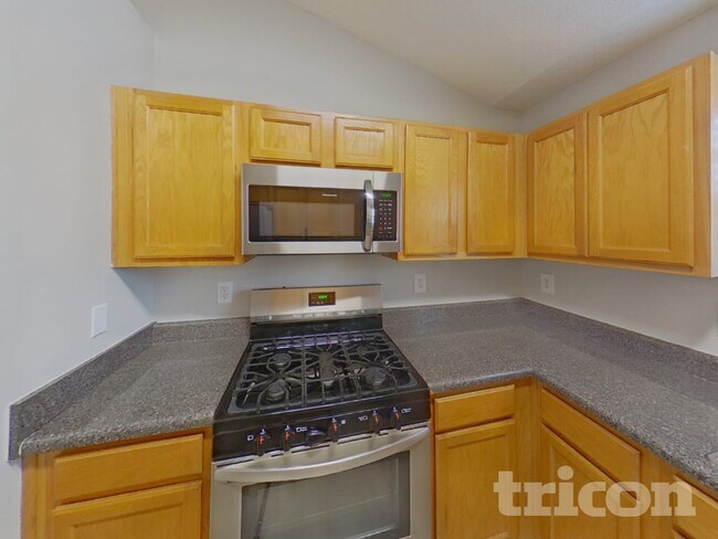 Foto del edificio - 299 Greystone Cir