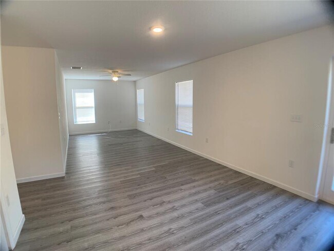 Foto del edificio - 536 Marion Oaks Ln