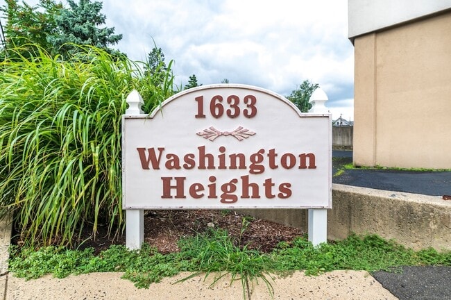 Building Photo - 1633 Washington Blvd