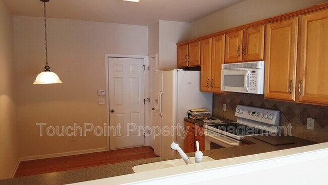 Building Photo - 9043 Mcalwaine Preserve Ave