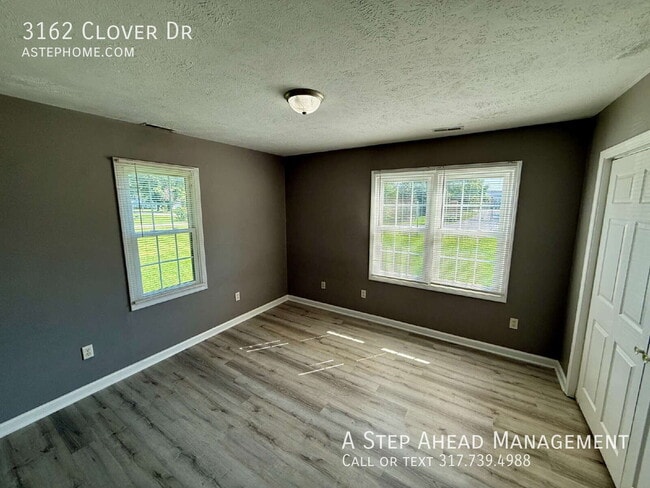 Building Photo - 3162 Clover Dr