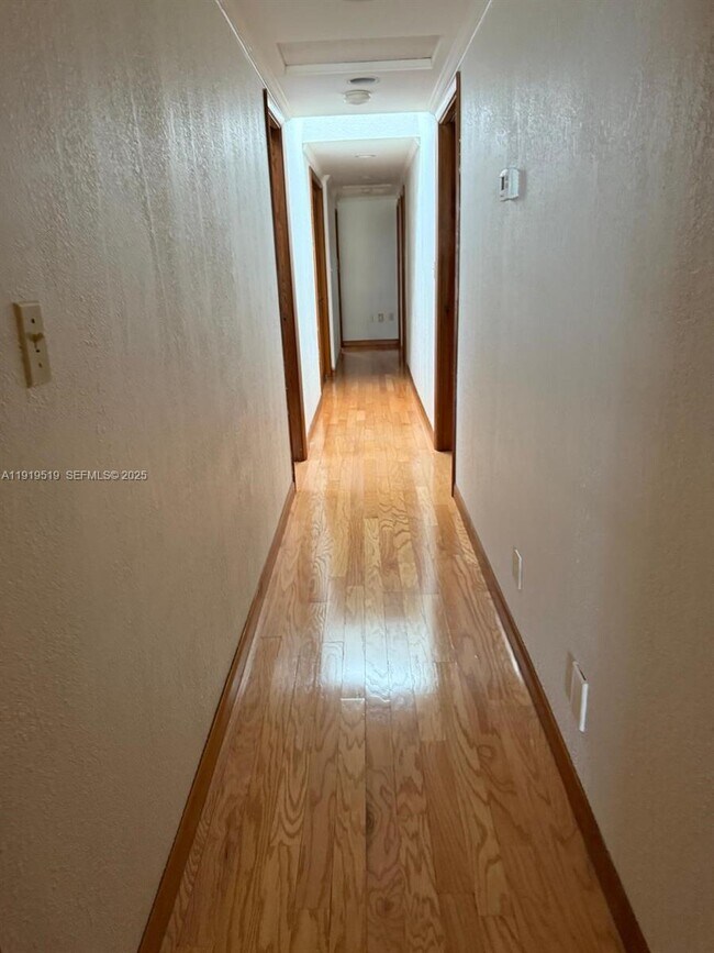 Foto del edificio - 5461 W Broward Blvd