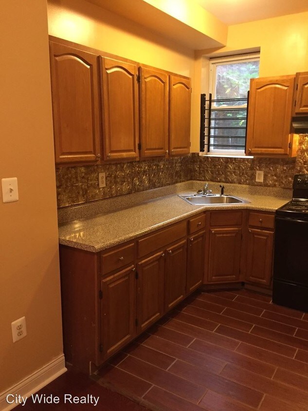 Foto principal - 729 N 43rd St