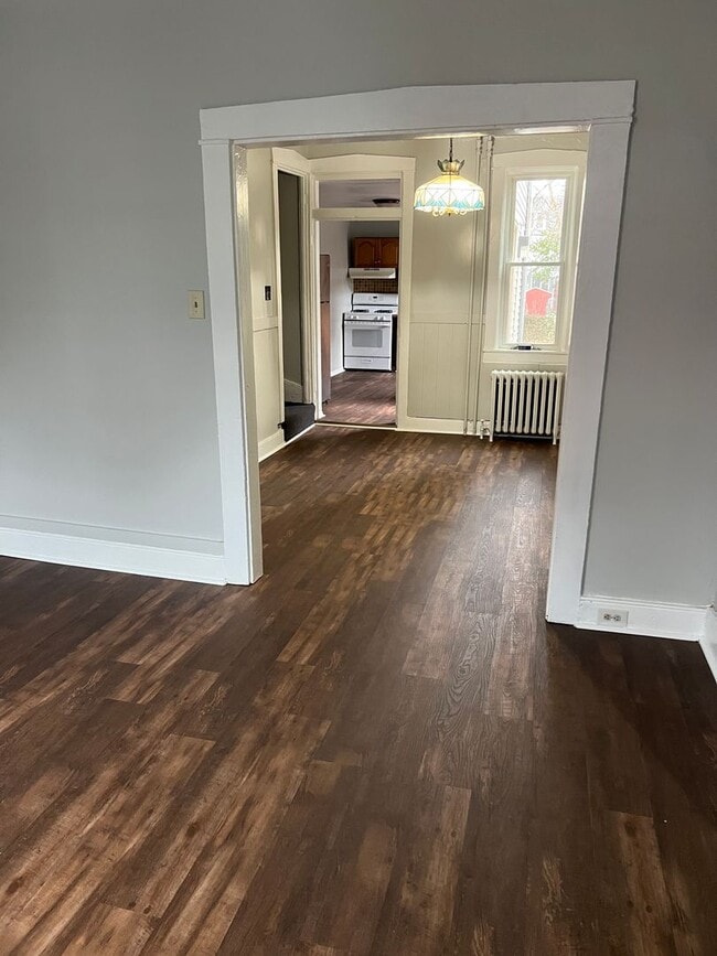 Building Photo - Lovely Three Bedroom House in Lancaster City