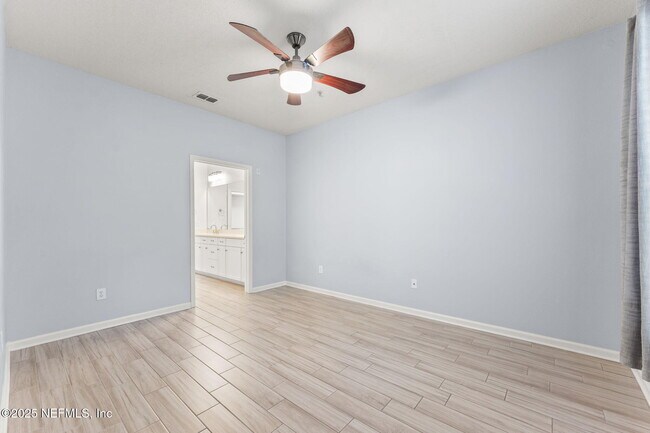 Foto del edificio - 13364 Beach Blvd