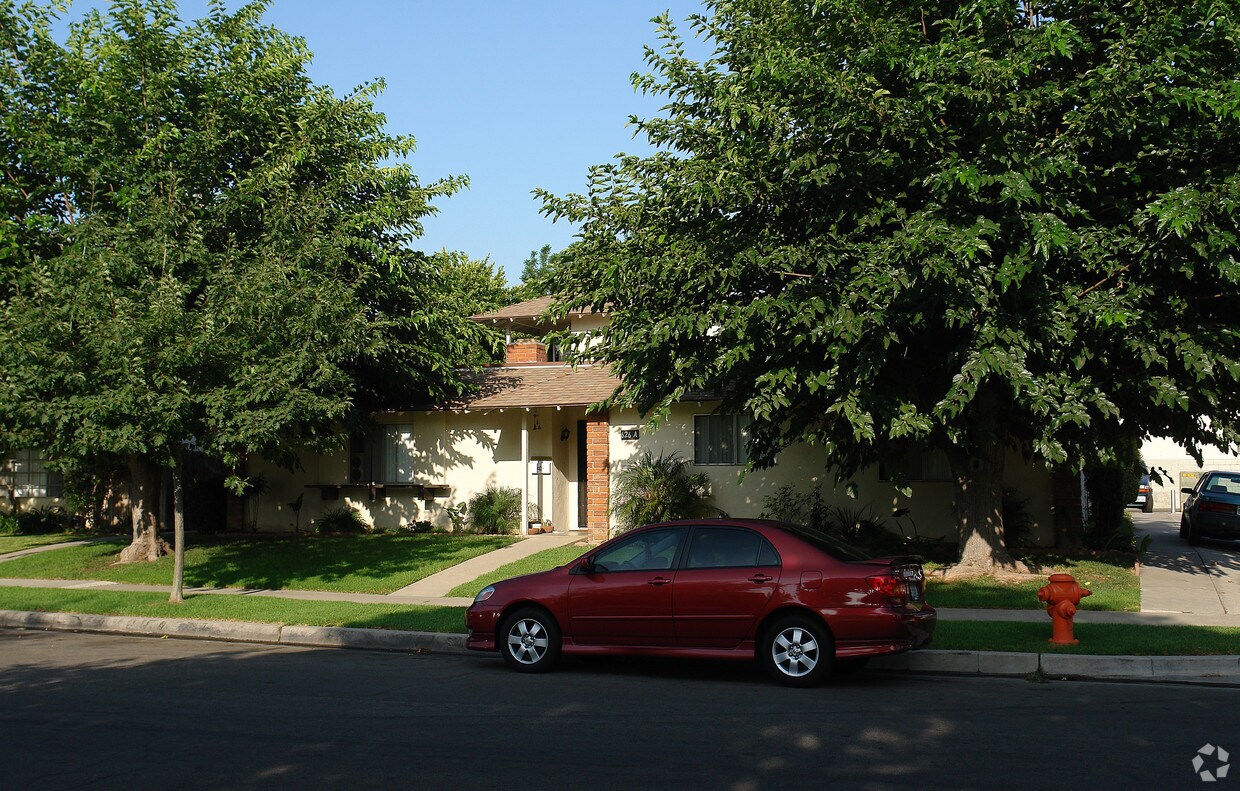 Foto principal - 626 S Cypress St