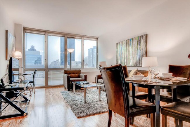 Building Photo - 400 East 66th Street