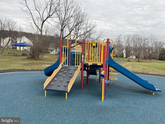 Foto del edificio - 18 Madison Way