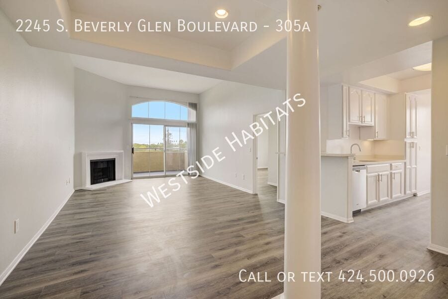 Primary Photo - 2245 S Beverly Glen Blvd