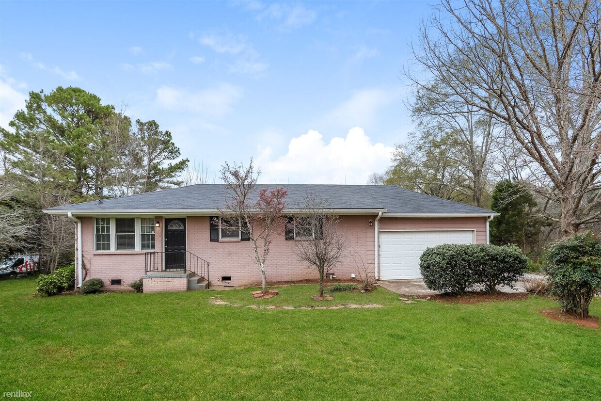 Primary Photo - 3 br, 1 bath House - 5354 Stagecoach Rd