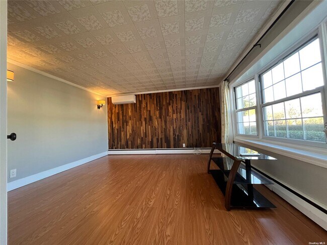 Foto del edificio - 412 Jeffrey Ave