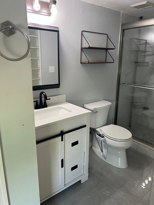 Foto del edificio - 2587 Cyprus Dr