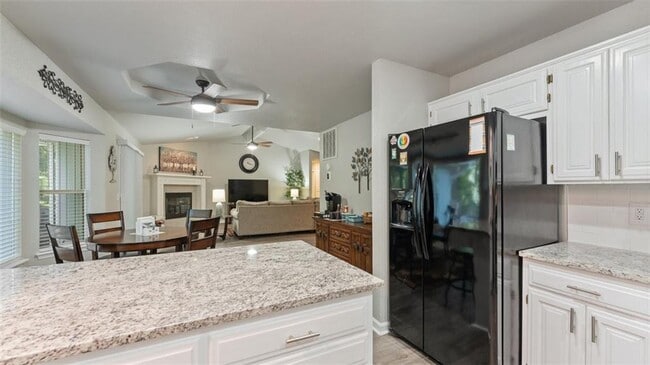 Foto del edificio - 9 E Elvendon Dr