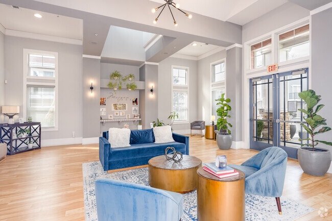 Leasing Center - Morgan Park