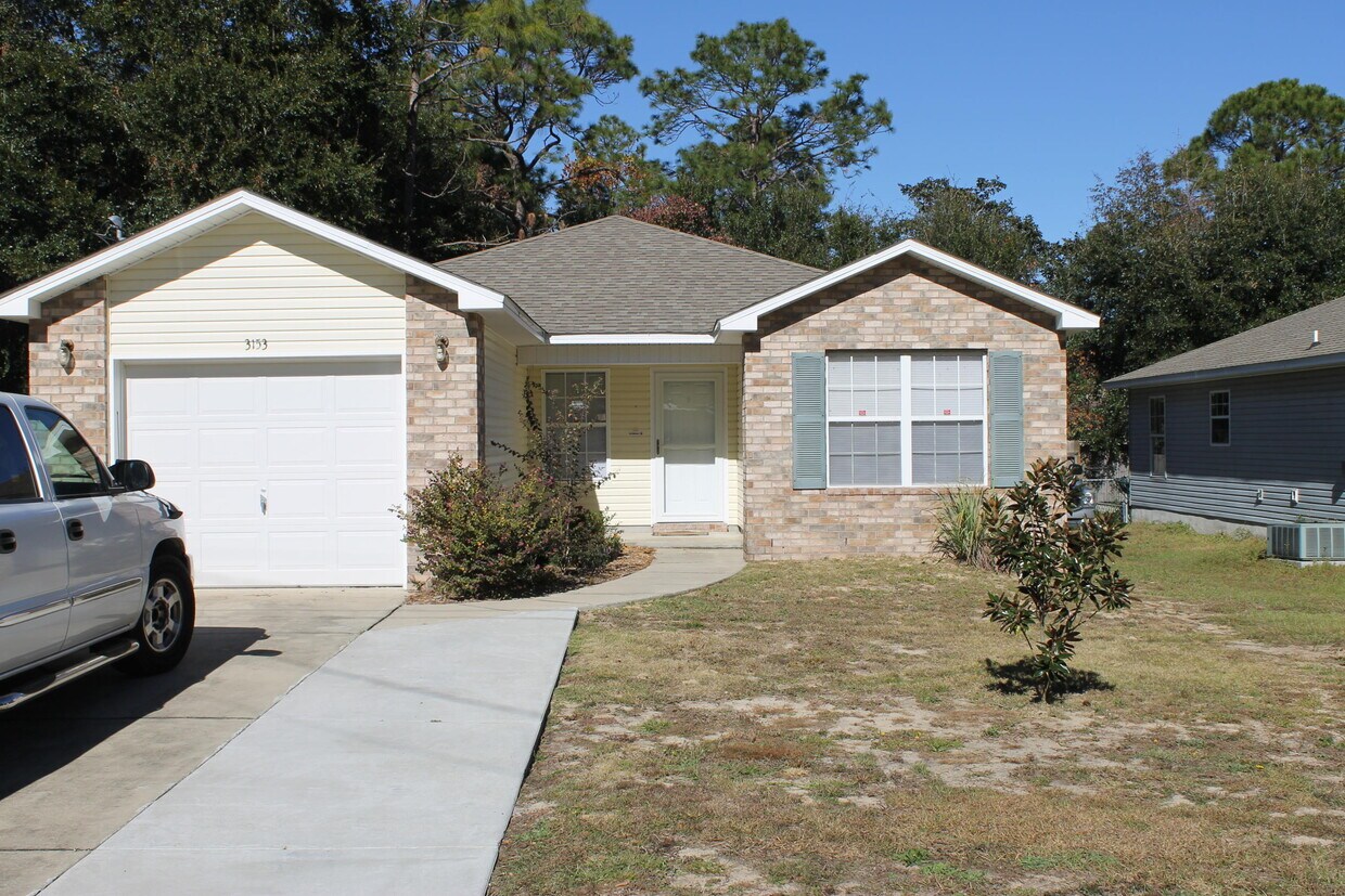 3153 Forrest Ave, Crestview, FL 32539 House for Rent in Crestview, FL