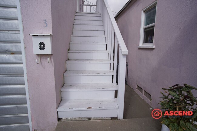 Foto del edificio - 2301 Olympic Dr