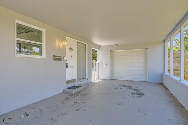 Building Photo - 334 Glenn Rd