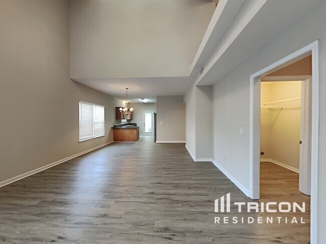 Foto del edificio - 142 Lyndhurst Dr