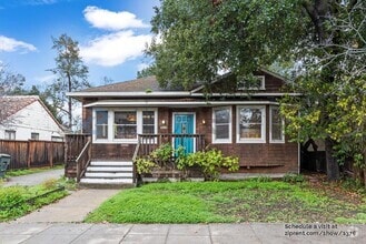 Building Photo - 2280 Hanover St
