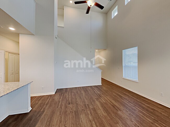 Building Photo - 2709 Wolfcreek