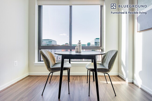 Foto del edificio - 3444 Fairfax Dr