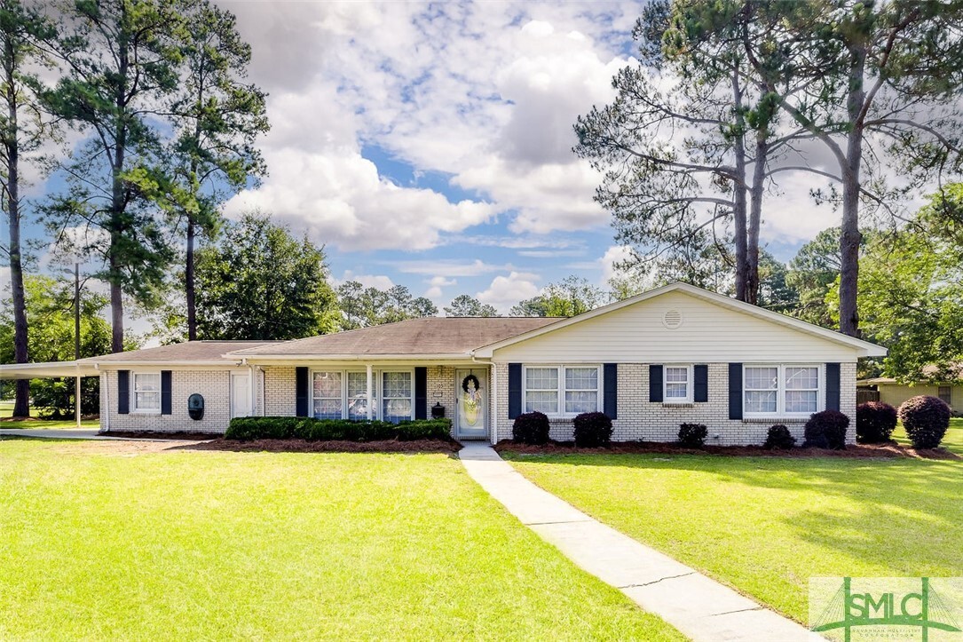 Primary Photo - 105 Azalea Ave
