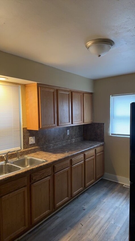 Foto principal - 3 Bedroom House - South Toledo