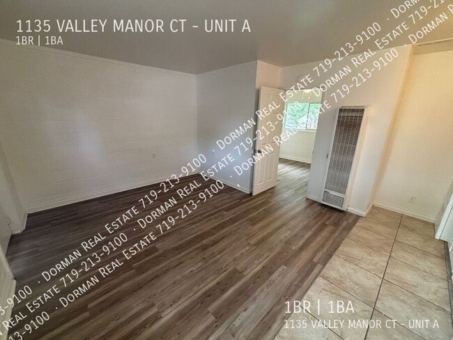 Building Photo - 1135 Valley Manor Ct
