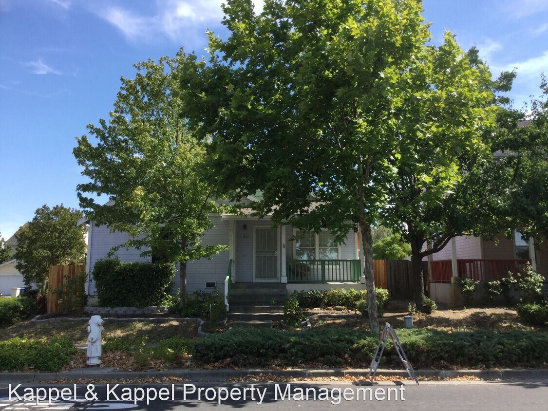 Foto principal - 2 br, 2 bath House - 743 Lotz Way