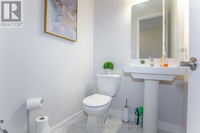 Building Photo - 1021 Cottontail Walk