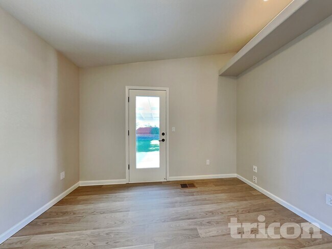 Foto del edificio - 17700 Smoketree Ct