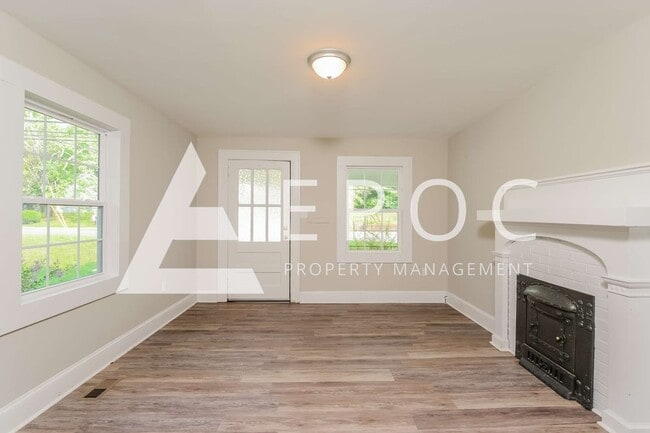 Foto del edificio - 2800 Old Greensboro Rd