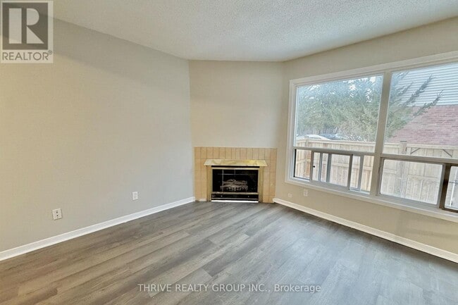 Building Photo - 52 - 595 THIRD STREET