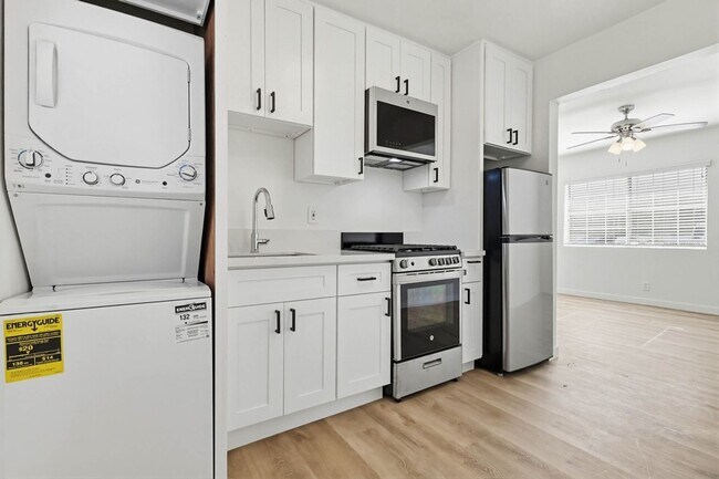 Foto del edificio - 2425 S Ridgeley Dr